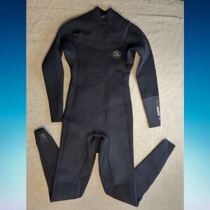 Billabong Revolution full body wetsuit size medium tall